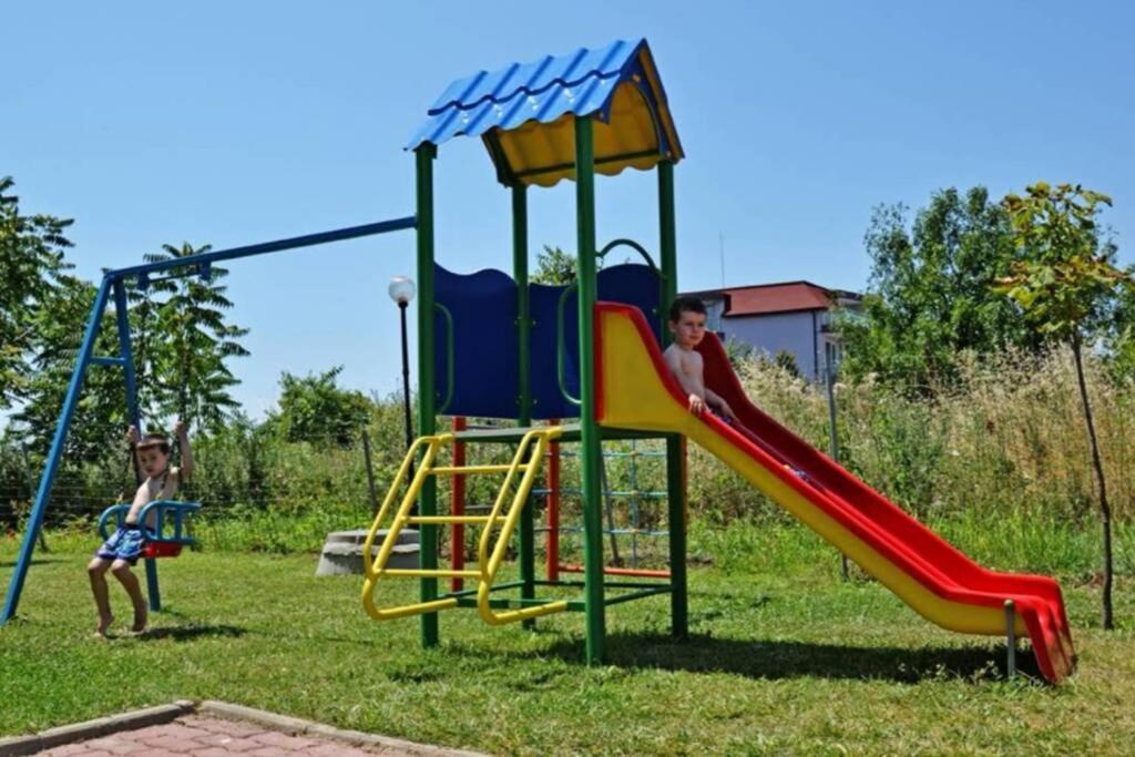 Seaview Apartment - Clara Sarafovo - 100M To Sea Burgas Exterior foto